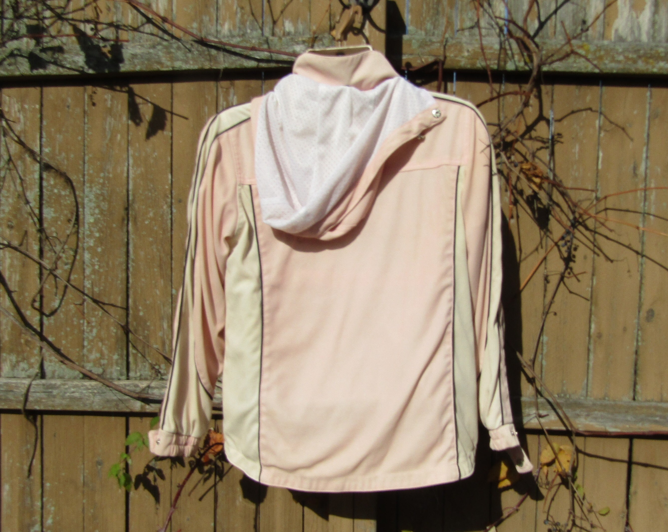 Vintage Outwear, Activewear Jacket - Hooded Coat Women -zero Vintage Outwear, Activewear Jacket - Hooded Coat Women -zero