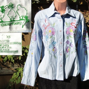 Vintage geverfd shirt vrouwen - cottage denim handgeschilderd shirt vrouwen - bloemenblouse top shirt - bloemenshirt - maat X Small vrouwen # 26