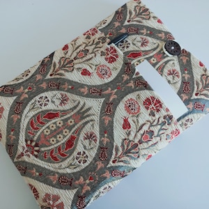 Floral Chenille Laptop Sleeve: Turkish Kilim Fabric, Padded Laptop Bag