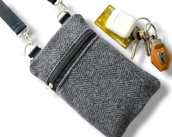 Herringbone Wool iPhone Crossbody Bag: Padded Travel Phone Purse, iPhone 17 Pro Max