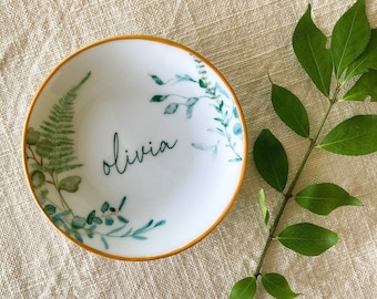 Personalized Greenery Jewelry Dish • Perfect Bridesmaid or Best Friend Gift • Minimalist Custom Name Gift for Her • Ring Dish • Birthday