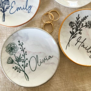 Personalized Birth Flower Ring Dish • Perfect Bridesmaid or Best Friend ...