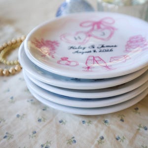 Personalized Ceramic Ring Dish, Hand-Drawn Wedding Engagement Gift, bild 3