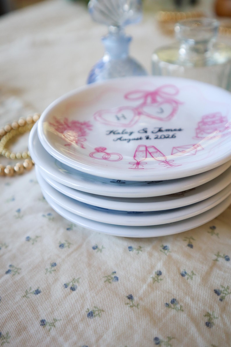 Personalized Ceramic Ring Dish, Hand-Drawn Wedding Engagement Gift, bild 3