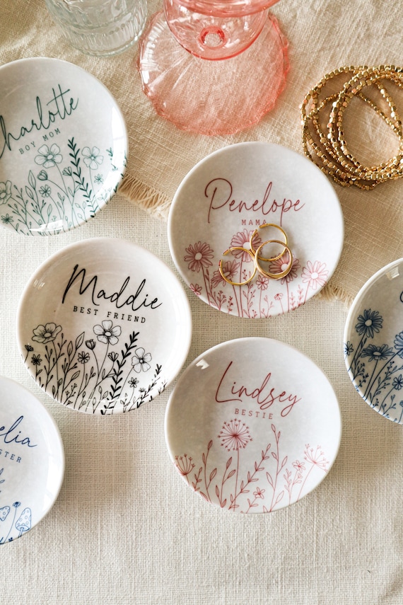 Best Friend Gift Personalized Jewelry Dish Perfect Bridesmaid or Bestie Gift Custom Name Gift for Her Birthday Wildflower Ring Dish Etsy Mexico