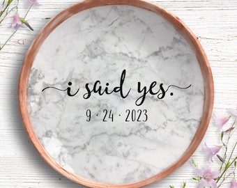 Just Engaged Marble Ring Dish - Custom Jewelry Dish - Engagement Gift for Bride - Bride to be Gift - Newly Engaged Couple - Future Mrs Gift