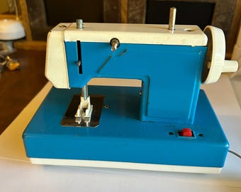 Children’s Sewing Machine