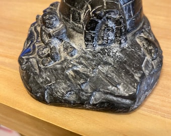 Wolf Original Soapstone Igloo and Eskimo