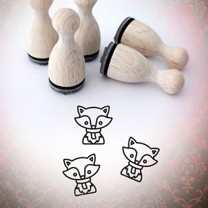 Mini timbre Renard mignon avec tampon écharpe