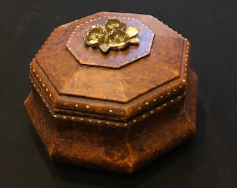 Vintage wood souvenir box, wedding box, jewelry box, home decorations, boho chic box, unique handmade box, collection wood box