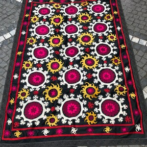 Vintage Uzbek embroidery silk suzani, handmade bedcover, wall hanging textiles, home decorations suzani