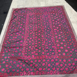 Antique uzbek suzani, embroidery pattern textiles, handmade suzani bedcover, home decorations textiles, throwing suzani, hanging textiles