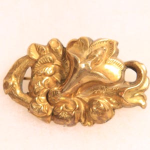 Antique 1800s Victorian Gold Tone Metal Hollow Floral Brooch