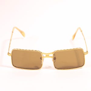 1970s Gold Metal Frame and Brown Tint Lenses Sunglasses