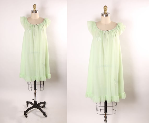 1960s Green Ruffle Trim Rose Detail Nylon Lingerie Night Gown -S