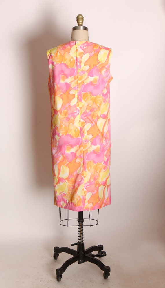 1960s Pink and Yellow Abstract Swirl Sleeveless S… - image 8