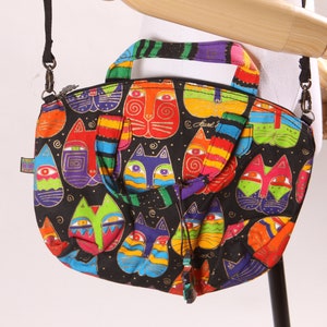 Deadstock 1980s Novelty Rainbow Multi-Colored Cat Print Top Handle Crossbody Shoulder Strap Purse by Laurel Burch image 7