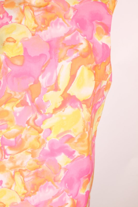 1960s Pink and Yellow Abstract Swirl Sleeveless S… - image 5