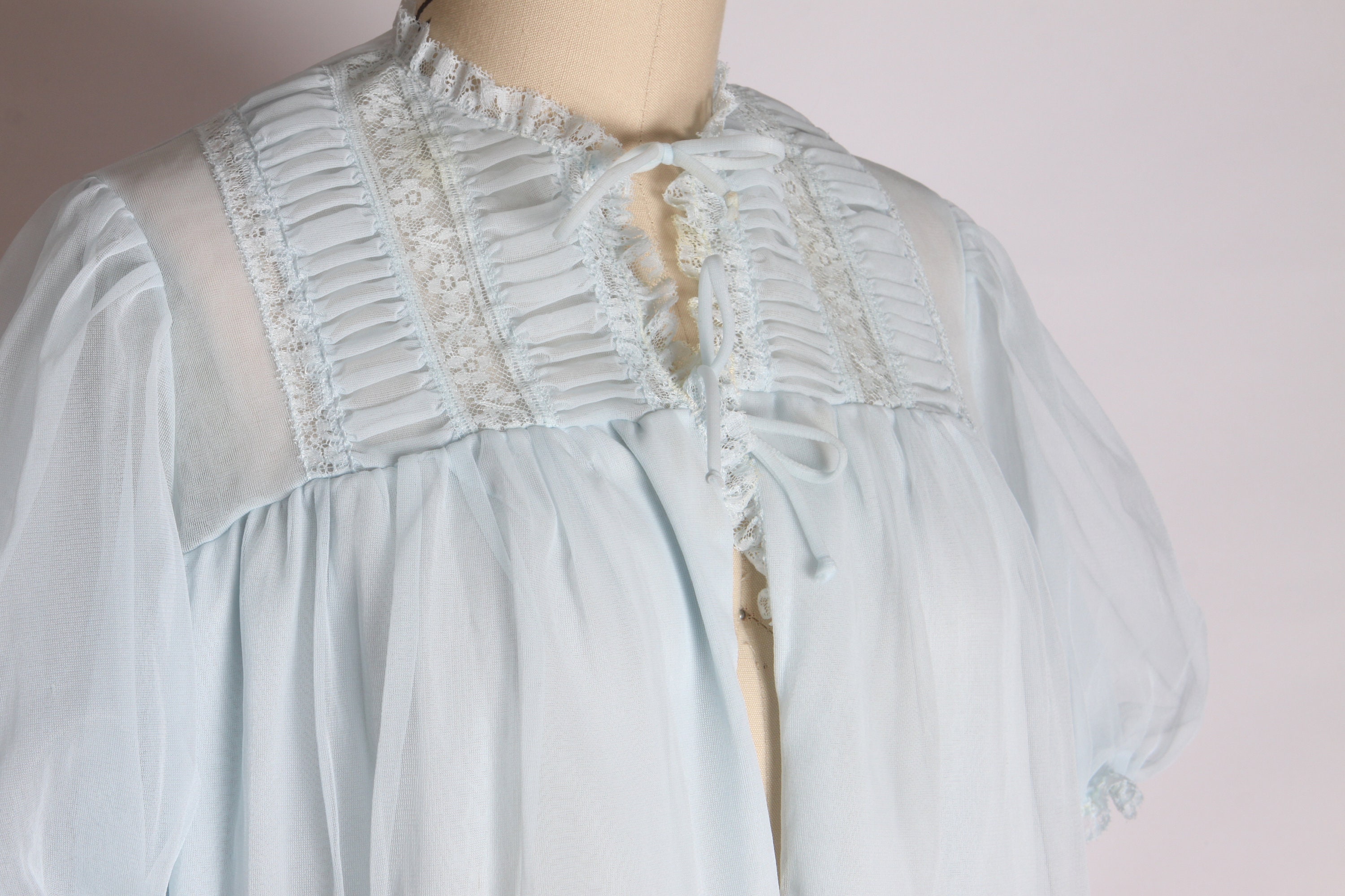 1950s Pale Blue Ruffle Frilly Lace Nylon Lingerie Bed Jacket by Snowdon -S