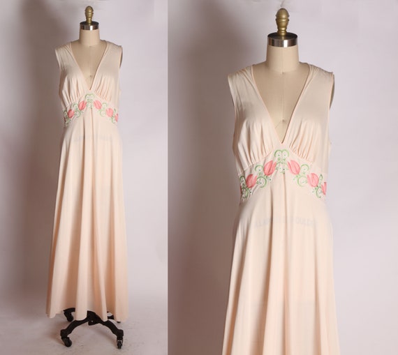 1960s Pale Pink Nylon Full Length Floral Detail Bodice Plunging Neckline Night Gown by Vanity Fair -L