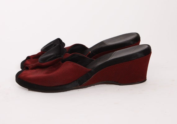 1940s Red and Black Striped Open Toe Peep Toe Boudoir Bed Slippers -Size 7 1/2