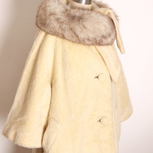 1950s 1960s Cream Off White Fuzzy Mohair Gray and White Fox Fur Collar Scarf Wrap Swing Coat by Lilli Ann XL image 6