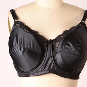 1970s 1980s Black Floral Lace Trim Bow Detail Bra by Playtex-38D