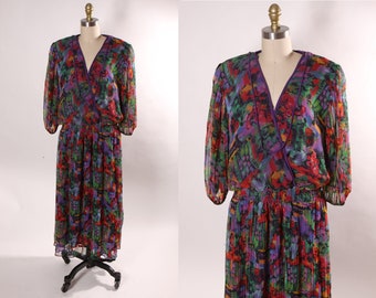 1980s Purple, Red, Green and Black Novelty Painterly Scenic Street Long Sleeve Draped Dress by Brownstone Studio -2XL