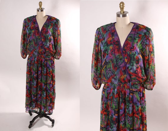 1980s Purple, Red, Green and Black Novelty Painterly Scenic Street Long Sleeve Draped Dress by Brownstone Studio -2XL