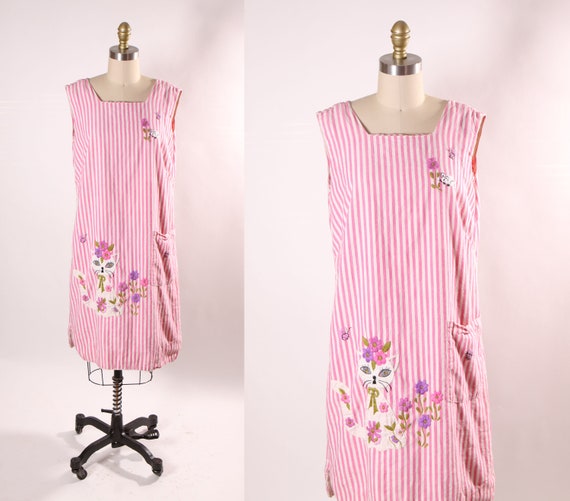 1960s Pink and White Striped Sleeveless Novelty Embroidered Flowers, Bugs, Cat and Mouse Pocketed Shift Dress -L