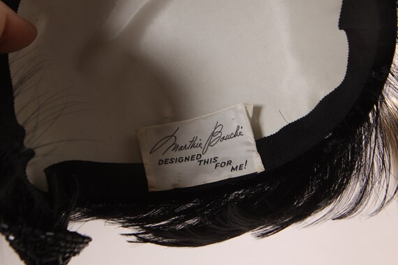 1950s Black Feather and Velvet Swirl Casque Forma… - image 10