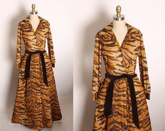 1960s Orange, Brown and Black Tiger Animal Print Long Sleeve Quilted Skirt Hostess Dress Lingerie Robe by At Home Wear for Van Raalte -L