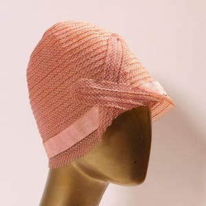 1920s Pink Rolled Edge Ribbon Detail Cloche Hat