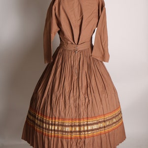 1950s Light Brown, Copper and Gold Soutache Ric Rac Trim 3/4 Length Sleeve Blouse with Matching Pleated Skirt Two Piece Patio Outfit S image 9