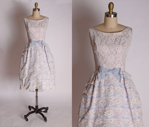 1950s Pale Purple Frilly Floral Lace Sleeveless Formal Easter Dress -S