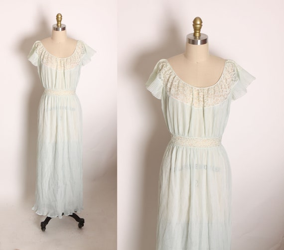 1950s Pale Blue and Cream Lace Trim Accordion Pleated Short Sleeve Sheer Lingerie Nightgown by Barbizon -1XL