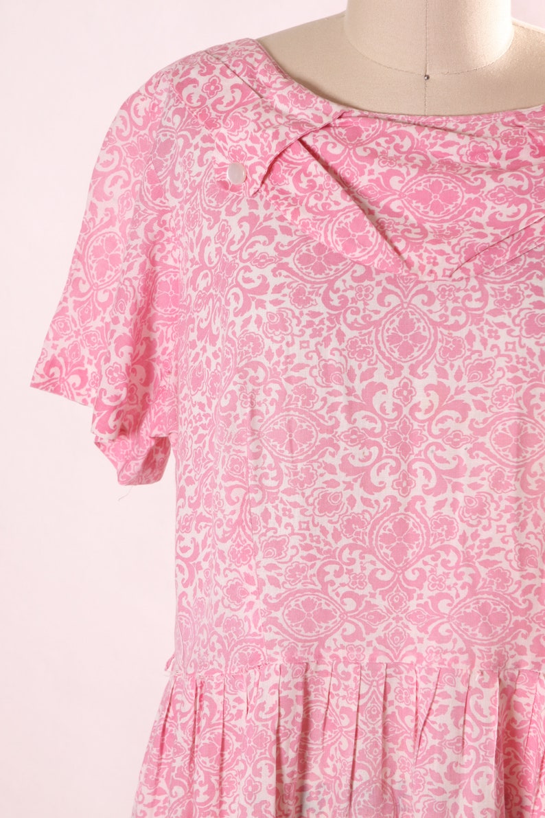 1960s Pink and White Swirl Short Sleeve Button Detail Plus Size Volup Dress by Sears 1XL image 4