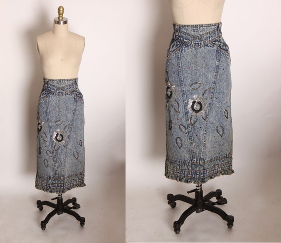 1980s Blue Denim Acid Wash Rainbow Bedazzled Silver and Black Floral Flowed Sequin Pencil Skirt by Pat & Janet -L