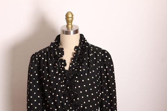 1970s Black and Cream Polka Dot Ruffle Collar V N… - image 3