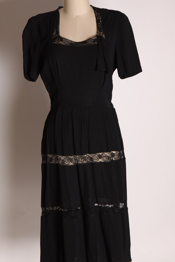 Late 1930s Early 1940s Black Sheer Lace Panel Sho… - image 3