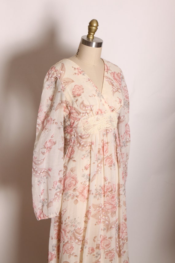 1970s Cream and Pink Long Sleeve Floral Rose Prin… - image 5