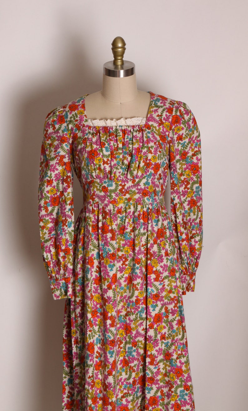 1970s Pink, Red and Blue Floral Flower Power 3/4 Length Sleeve Prairie Cottagecore Dress M image 2