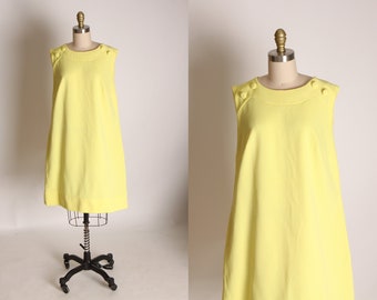 1960s Yellow Sleeveless Button Bodice Detail Textured Shift Dress -L