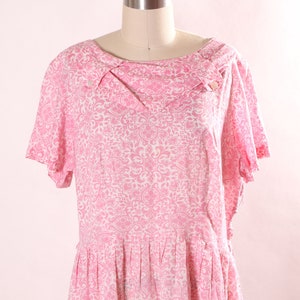 1960s Pink and White Swirl Short Sleeve Button Detail Plus Size Volup Dress by Sears 1XL image 2