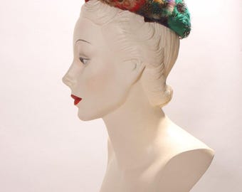 Vintage One of a Kind Green Multi Colored Feather Montaldo’s Rivera Hat 1950s 1960s Multi-colored Feather Pointed Top Formal Hat by  main image 3