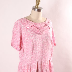 1960s Pink and White Swirl Short Sleeve Button Detail Plus Size Volup Dress by Sears 1XL image 6