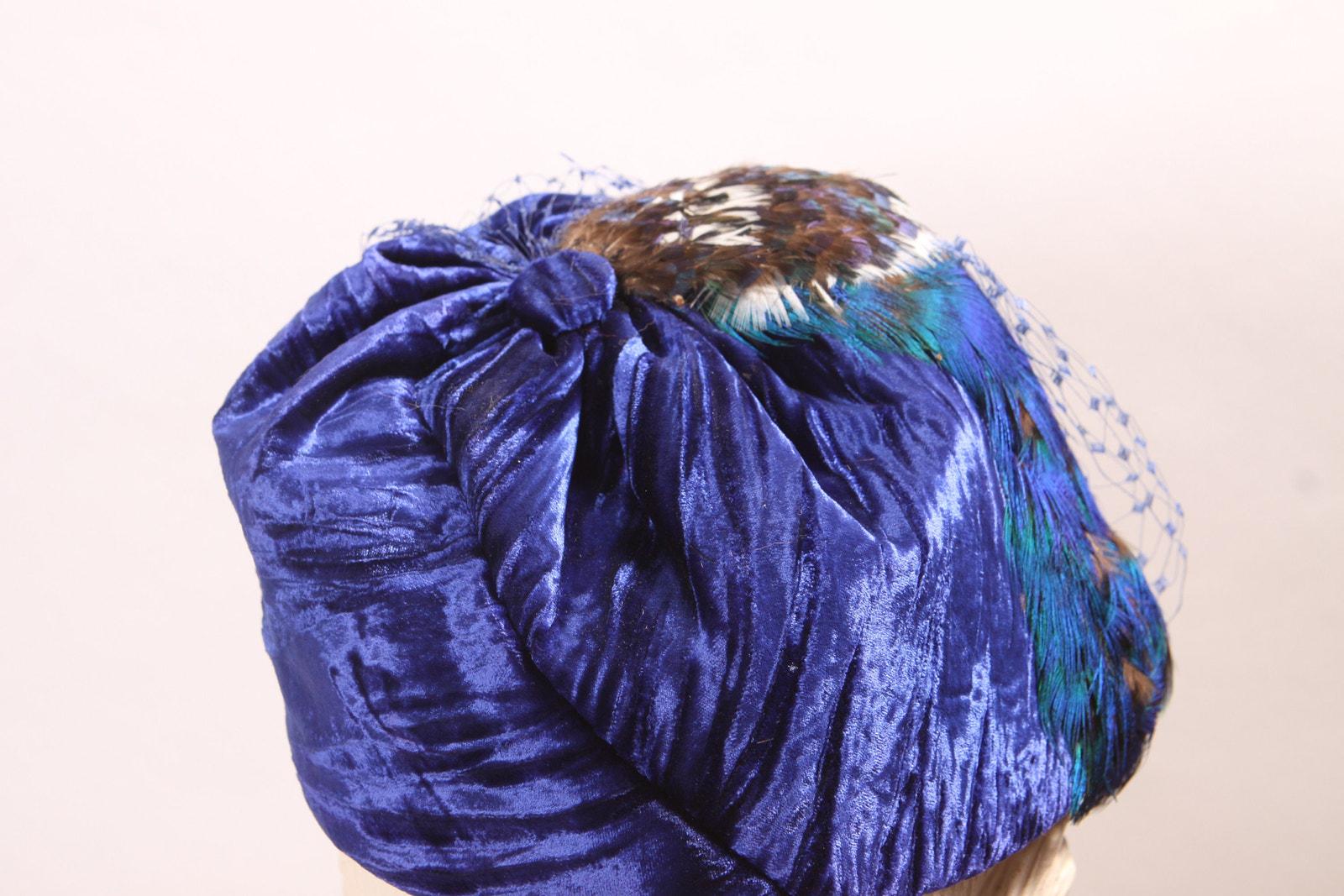 STUNNING… Vintage Velvet Royal Blue veiled hat… PERFECT CONDITION Vintage Royal Blue Velvet Hat With Peacock Feather Veil - Etsy main image 2