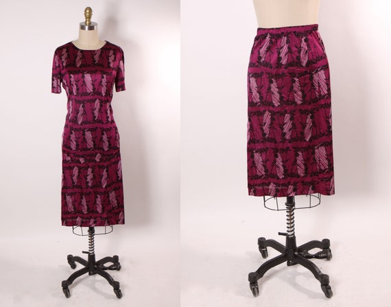 1970s Dark Magenta and Black Short Sleeve Gothic Style Black Rose Coffin Shape Print Shirt Blouse  with Matching Skirt Two Piece Outfit -M