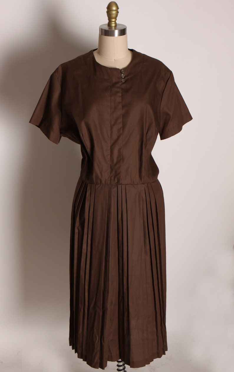 1950s Chocolate Brown Short Sleeve Button Up Shirtdress Plus Size Volup Dress by Georgia Griffin Fashions 2XL image 3