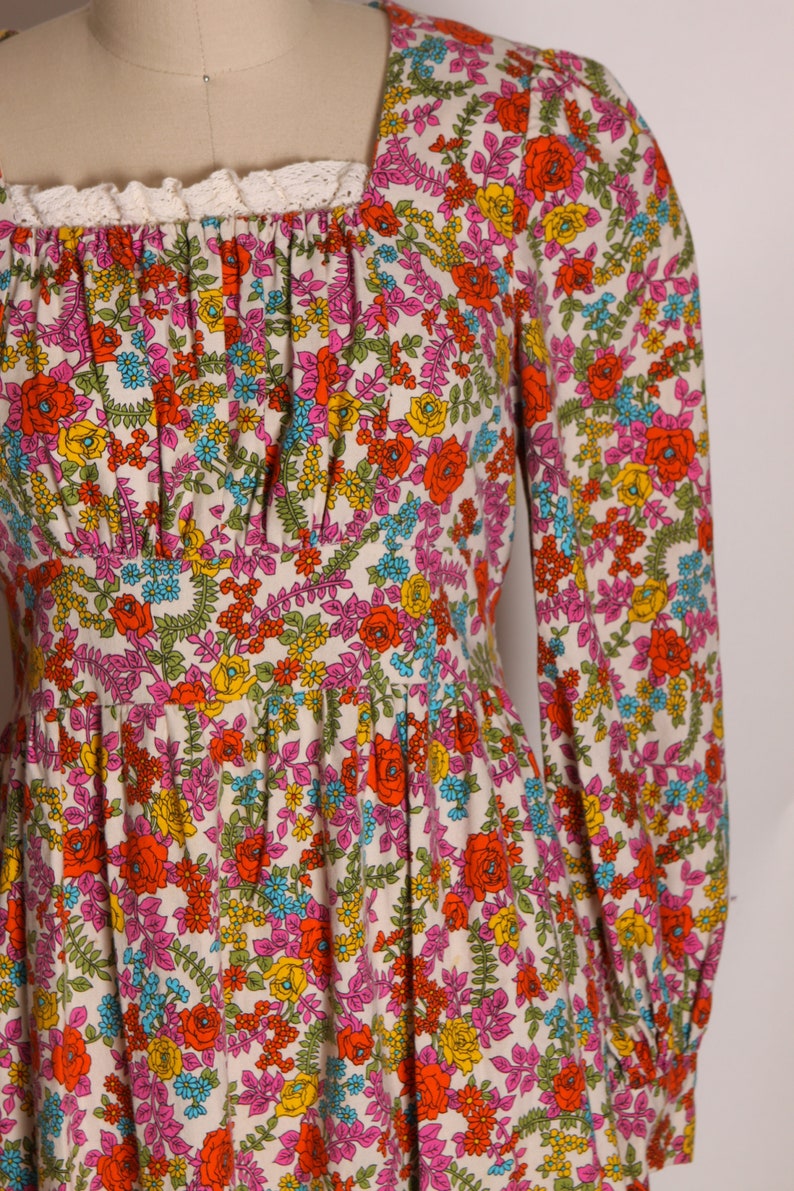 1970s Pink, Red and Blue Floral Flower Power 3/4 Length Sleeve Prairie Cottagecore Dress M image 4